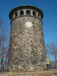 Rockford_water_tower.jpg (69924 bytes)